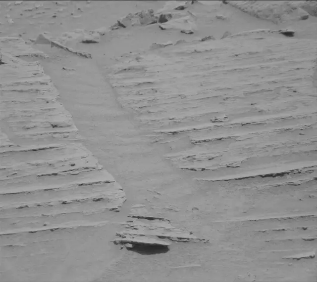 Sol 3689: Mast Camera (Mastcam)