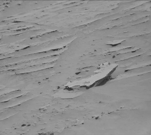 Sol 3689: Mast Camera (Mastcam)