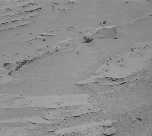 Sol 3689: Mast Camera (Mastcam)