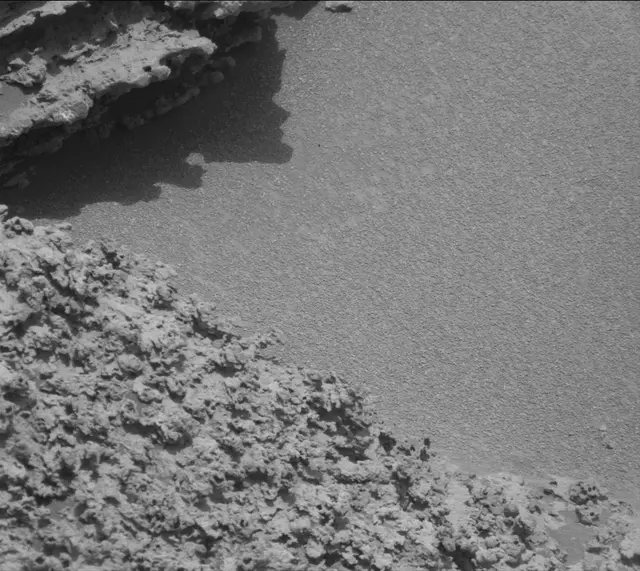 Sol 3689: Mast Camera (Mastcam)