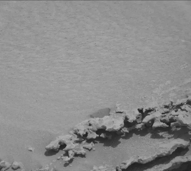 Sol 3689: Mast Camera (Mastcam)