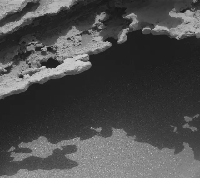 Sol 3689: Mast Camera (Mastcam)