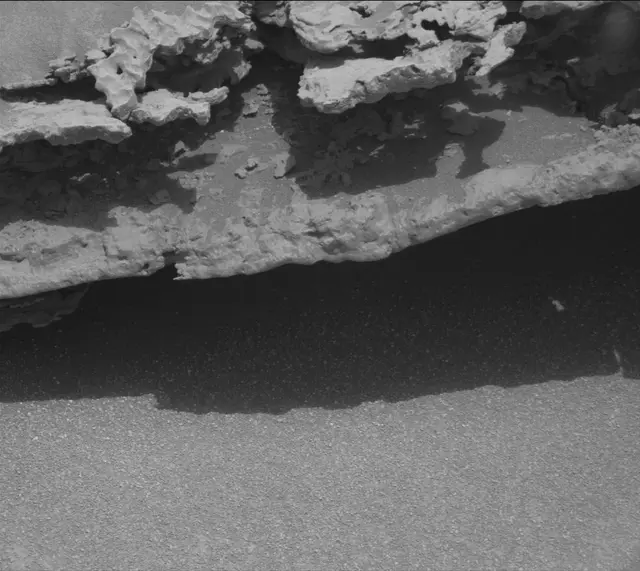 Sol 3689: Mast Camera (Mastcam)