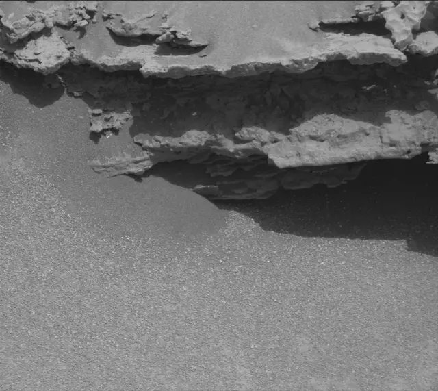 Sol 3689: Mast Camera (Mastcam)