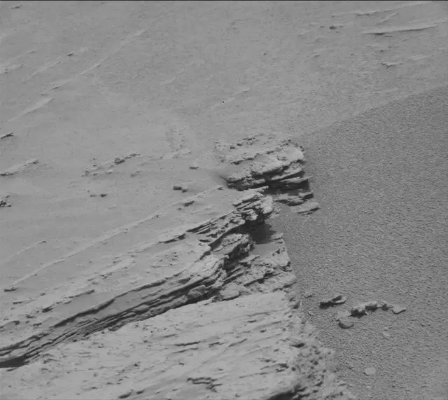 Sol 3689: Mast Camera (Mastcam)