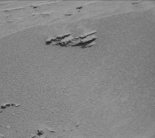 Sol 3689: Mast Camera (Mastcam)