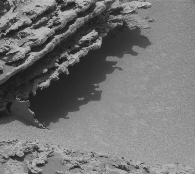 Sol 3689: Mast Camera (Mastcam)