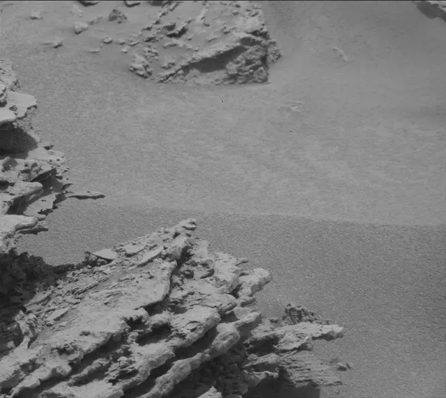 Sol 3689: Mast Camera (Mastcam)