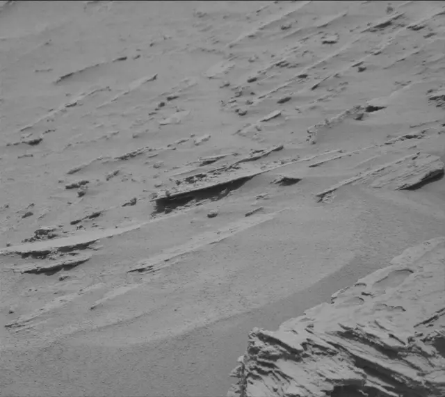Sol 3689: Mast Camera (Mastcam)
