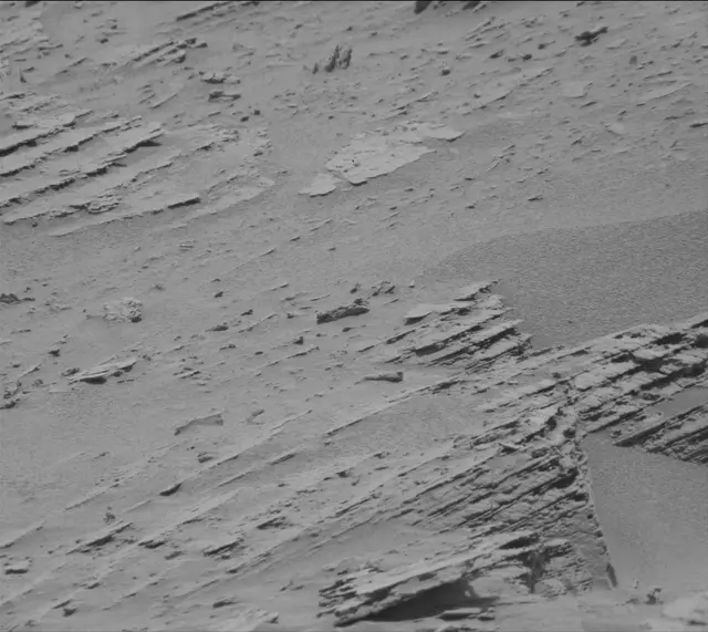 Sol 3689: Mast Camera (Mastcam)
