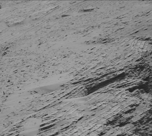 Sol 3689: Mast Camera (Mastcam)