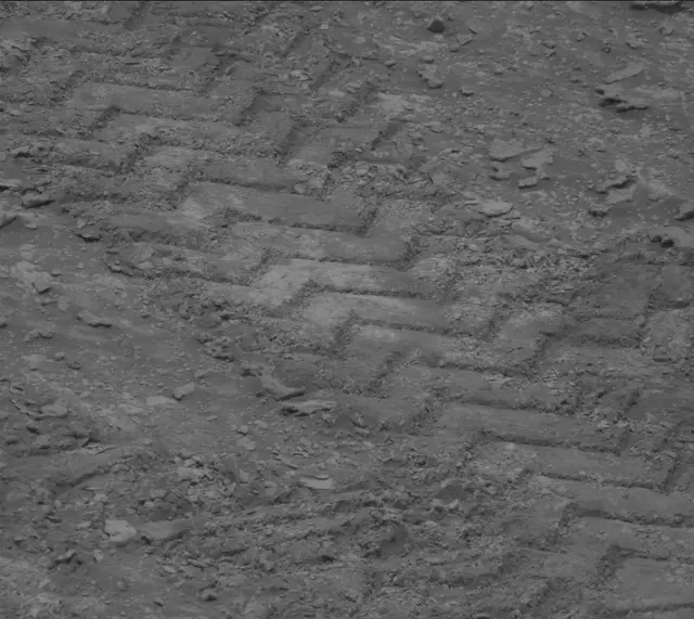 Sol 3689: Mast Camera (Mastcam)