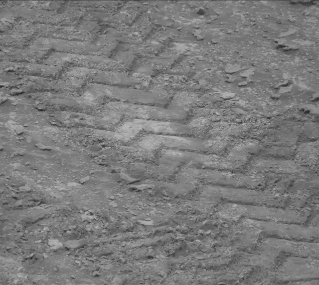 Sol 3689: Mast Camera (Mastcam)