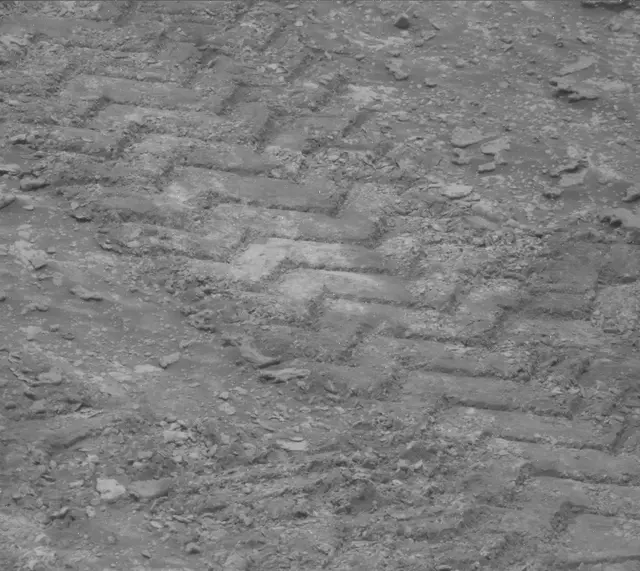 Sol 3689: Mast Camera (Mastcam)