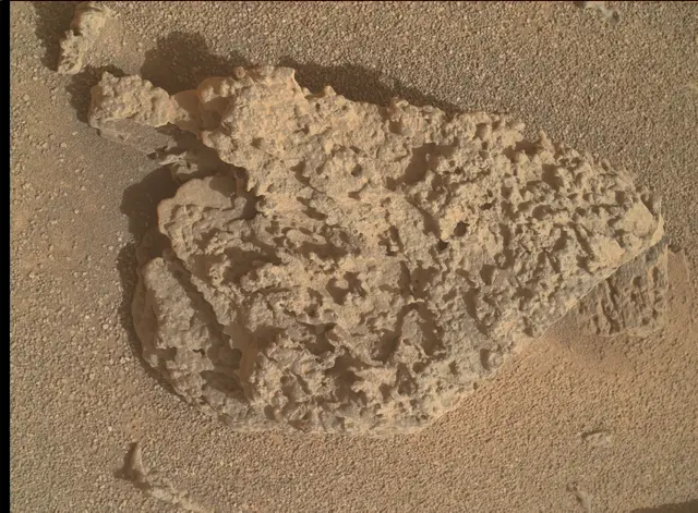 Sol 3689: Mars Hand Lens Imager (MAHLI)