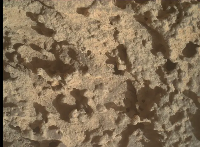 Sol 3689: Mars Hand Lens Imager (MAHLI)