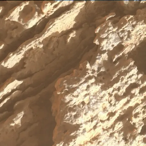 Sol 3689: Mars Hand Lens Imager (MAHLI)