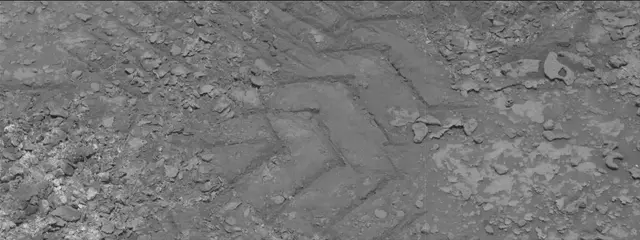 Sol 3699: Mast Camera (Mastcam)