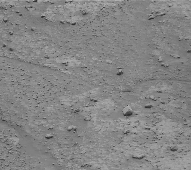 Sol 3699: Mast Camera (Mastcam)