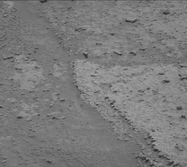 Sol 3699: Mast Camera (Mastcam)