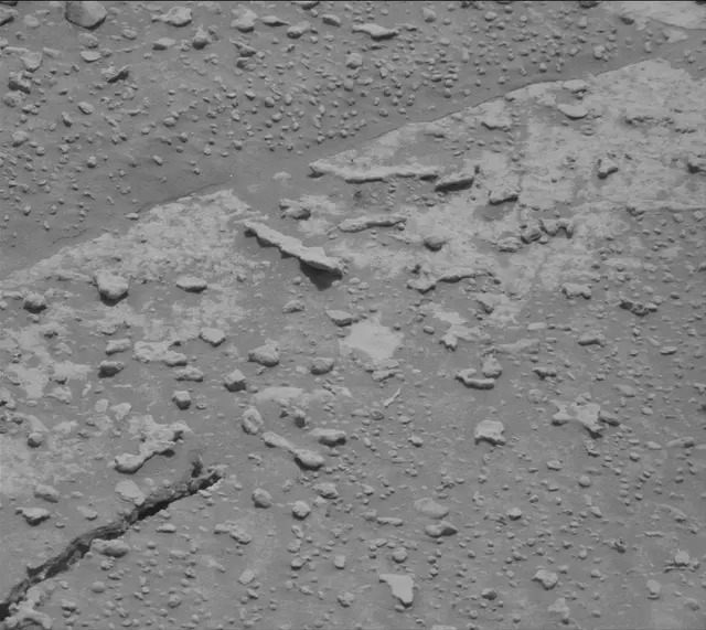 Sol 3699: Mast Camera (Mastcam)