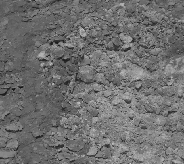 Sol 3699: Mast Camera (Mastcam)