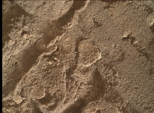Sol 3699: Mars Hand Lens Imager (MAHLI)