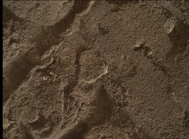 Sol 3699: Mars Hand Lens Imager (MAHLI)