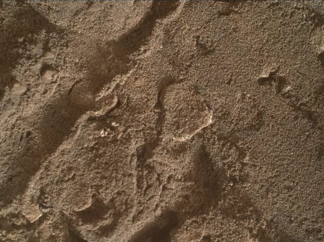 Sol 3699: Mars Hand Lens Imager (MAHLI)