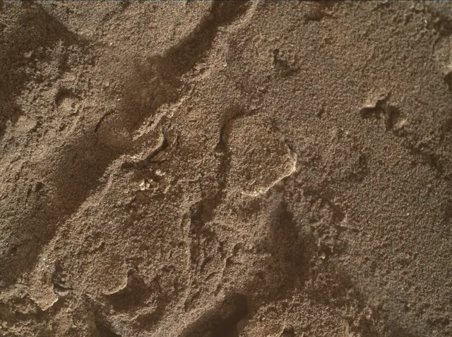 Sol 3699: Mars Hand Lens Imager (MAHLI)