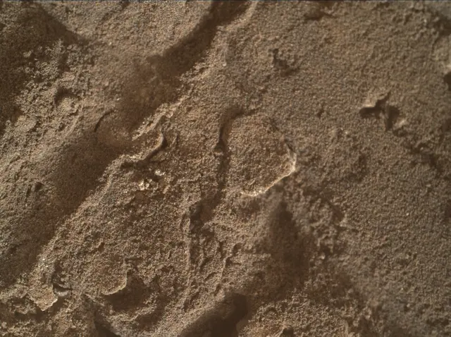 Sol 3699: Mars Hand Lens Imager (MAHLI)