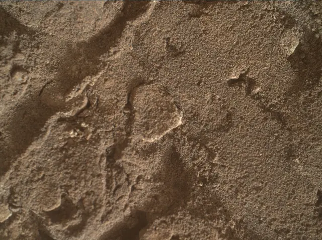 Sol 3699: Mars Hand Lens Imager (MAHLI)