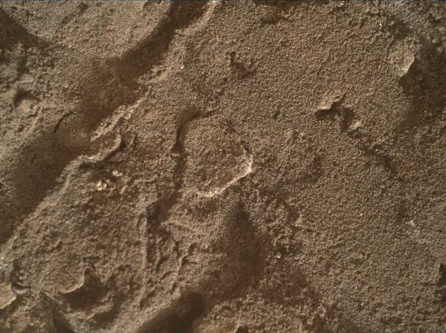 Sol 3699: Mars Hand Lens Imager (MAHLI)