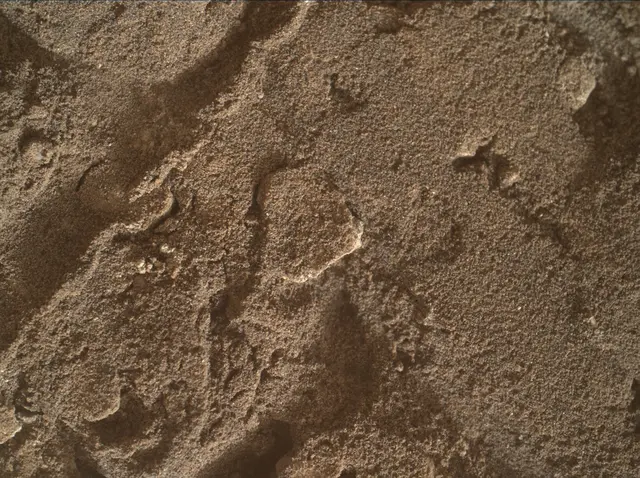 Sol 3699: Mars Hand Lens Imager (MAHLI)