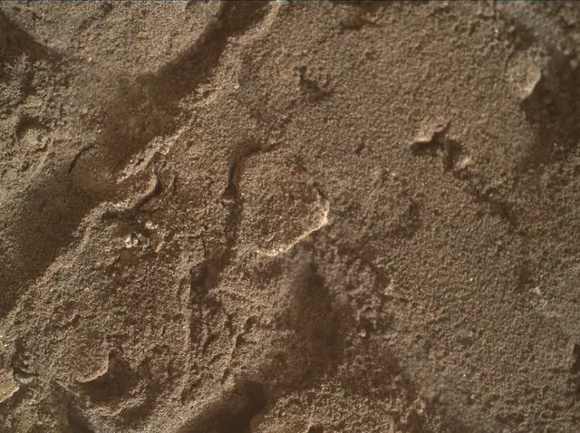 Sol 3699: Mars Hand Lens Imager (MAHLI)