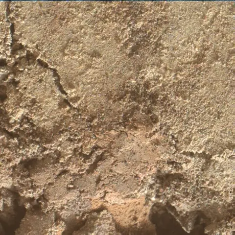 Sol 3699: Mars Hand Lens Imager (MAHLI)