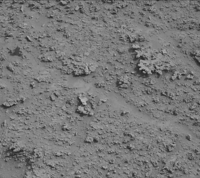 Sol 3700: Mast Camera (Mastcam)