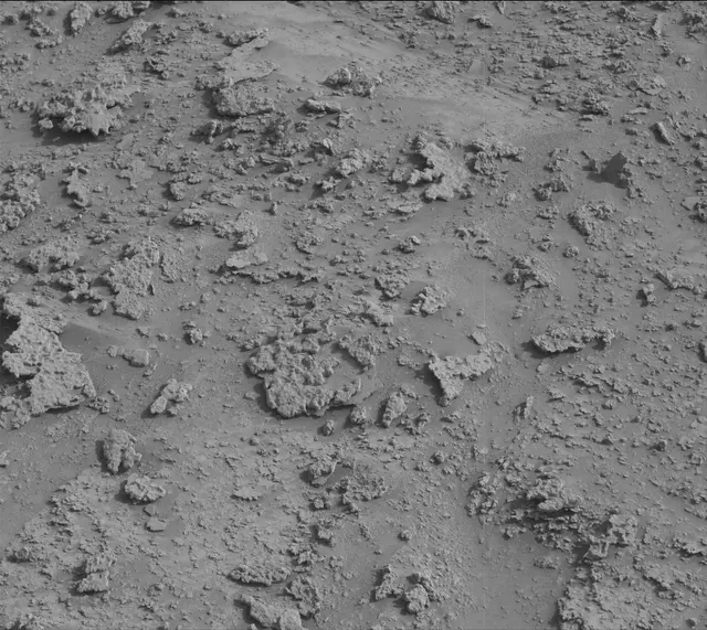 Sol 3700: Mast Camera (Mastcam)