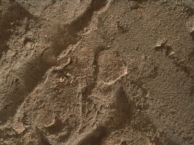 Sol 3700: Mars Hand Lens Imager (MAHLI)