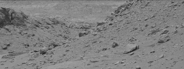 Sol 3702: Mast Camera (Mastcam)