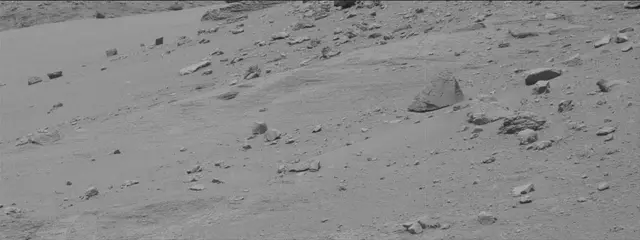 Sol 3702: Mast Camera (Mastcam)
