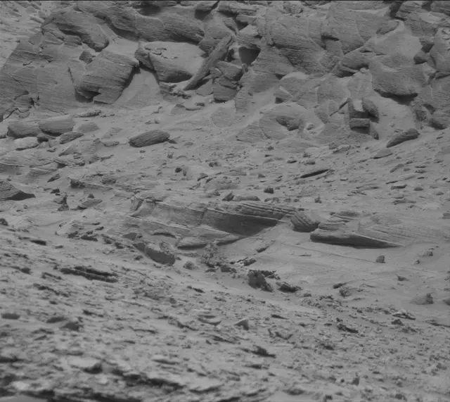 Sol 3702: Mast Camera (Mastcam)