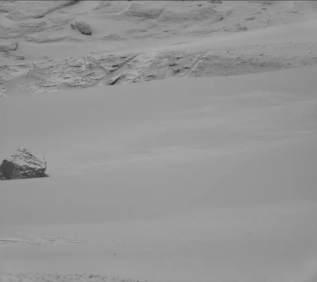 Sol 3702: Mast Camera (Mastcam)