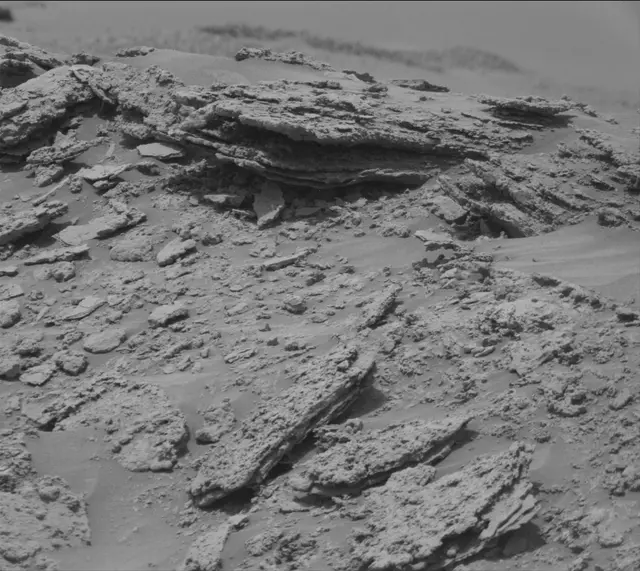 Sol 3702: Mast Camera (Mastcam)
