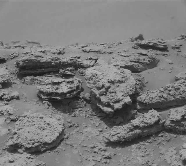 Sol 3702: Mast Camera (Mastcam)