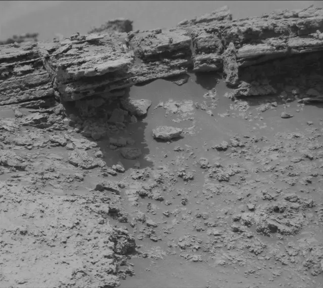 Sol 3702: Mast Camera (Mastcam)