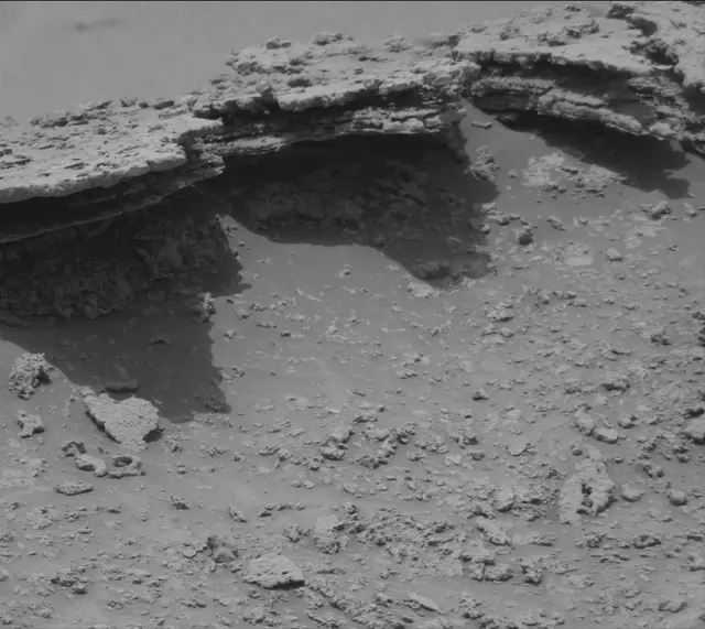 Sol 3702: Mast Camera (Mastcam)