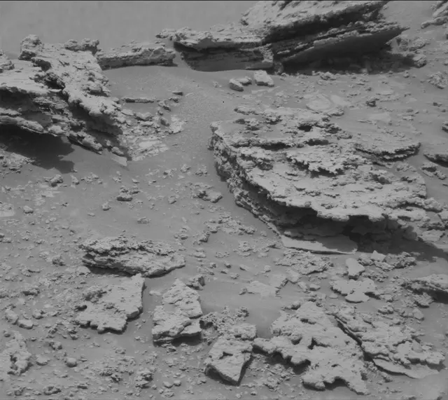 Sol 3702: Mast Camera (Mastcam)