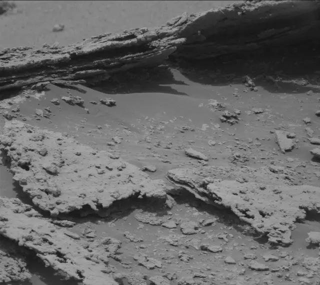 Sol 3702: Mast Camera (Mastcam)