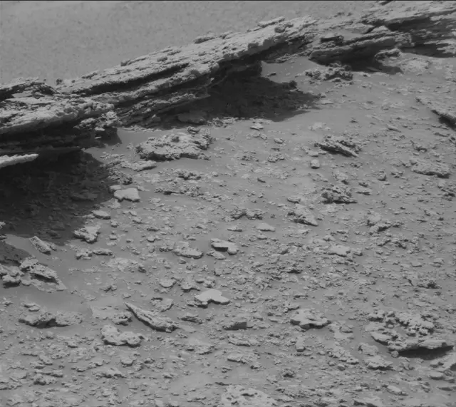 Sol 3702: Mast Camera (Mastcam)